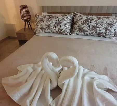 Milonas Antoni Apartman Limenária