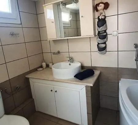 Milonas Antoni يميناريا