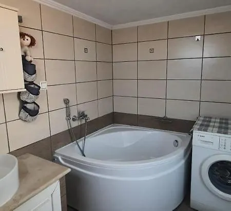 Milonas Antoni شقة *