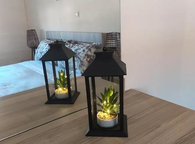 公寓 Milonas Antoni 利迈纳里亚