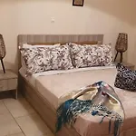 Milonas Antoni 아파트